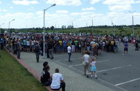 В Барановичах байкеры показали мастер-класс