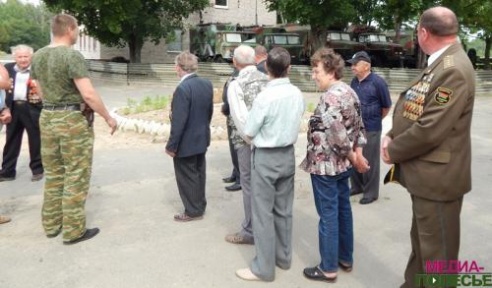 70 лет под мирным небом. В памятную дату на Лунинетчине прошли митинги, автопробег и открытие памятника