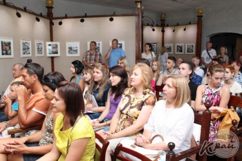 ФОТОРЕПОРТАЖ: Вилейчанин, живущий сейчас в Санкт-Петербурге, представил в родном городе свои фотоработы
