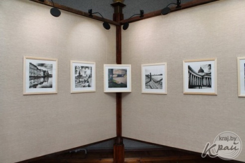 ФОТОРЕПОРТАЖ: Вилейчанин, живущий сейчас в Санкт-Петербурге, представил в родном городе свои фотоработы