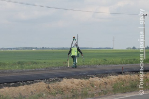 Продолжается реконструкция дороги М5 Гомель — Минск (фото)