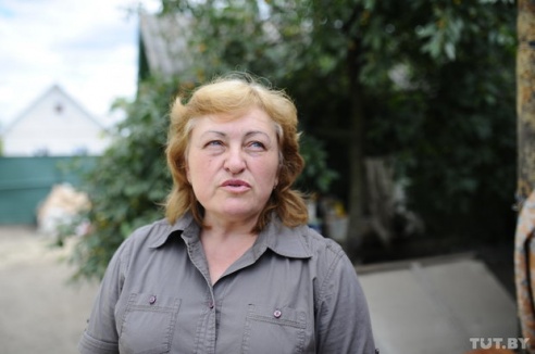 «Даже любимых собак оставляют в лесу привязанными к дереву». Репортаж о самом большом в Беларуси приюте для бездомных животных