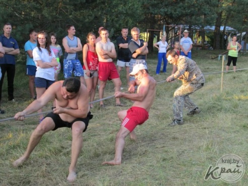 Юбилейный турслет работников компании «Забудова» прошел в Вилейском районе (ФОТО)