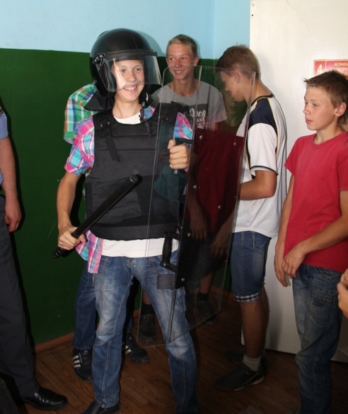 На экскурсию к стражам порядка