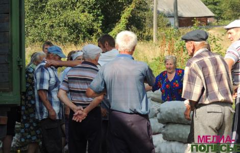 Яблочный ход в одной из Столинских деревень Яблочный ход в одной из Столинских деревень