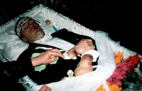 Мать погибшего после пребывания в ИВС Александра Акулича опубликовала снимки тела своего сына