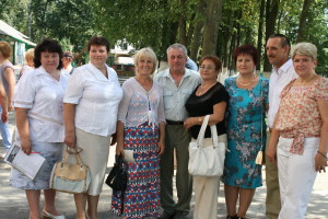 Через 40 лет после последнего школьного звонка встретились одноклассники 9 выпуска СШ №1.