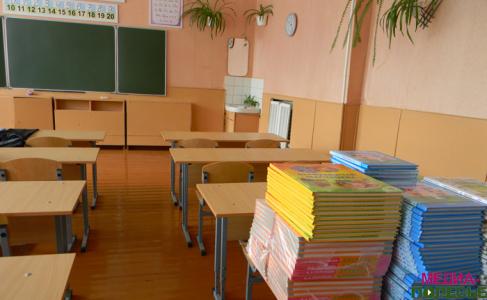 Школы ждут учеников: 909 первоклашек сядут за парты в Лунинецком районе