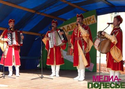 В Лунинецком районе почествовали тружеников села на районных “Дожинках”