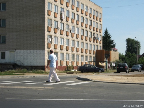 Разметка и знаки появились на новой дороге