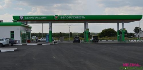 Новая АЗС открывается в Лунинце на месяц раньше срока