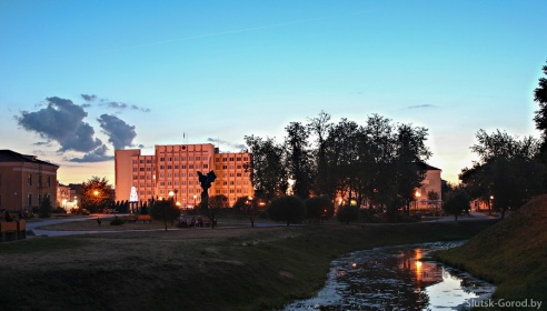 Ночной Слуцк и суперлуние. +24 фото