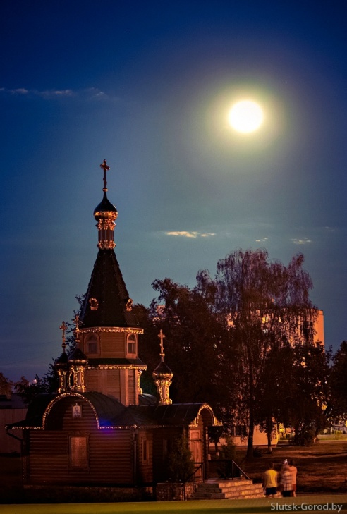 Ночной Слуцк и суперлуние. +24 фото