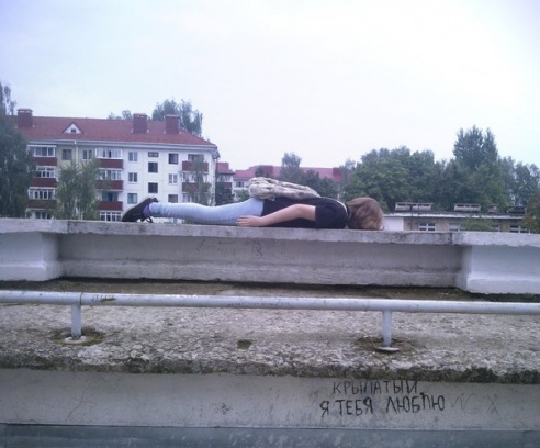 Планкинг в Слуцке. Ничком на площади