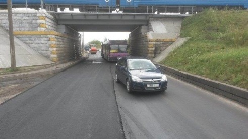 Ремонт дороги в Барановичах затянулся из-за дождей