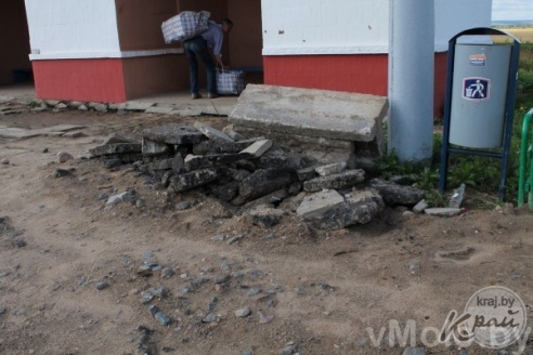 В Засковичах ремонтируют посадочную платформу (фото)