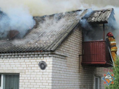 В Барановичах на ул. Новатора горел дом
