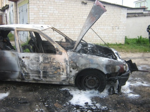 Згарэў яшчэ адзін аўтамабіль