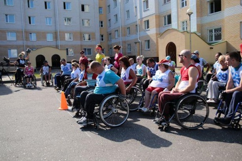 Испытано на себе: День в инвалидной коляске