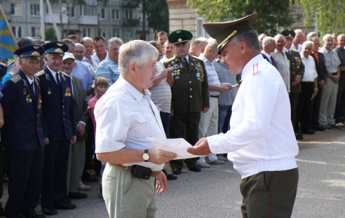 “Памяць жыве, пакуль мы збіраемся разам”. У Паставах сустрэліся ветэраны-авіятары.