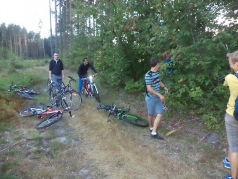 В Вилейке молодежь развивает велотуризм – путешествует по району на велосипедах (ФОТО)