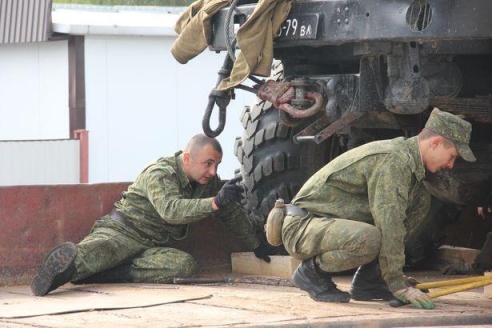 ФОТОРЕПОРТАЖ: Барановичские военнослужащие отправились на учения в Россию