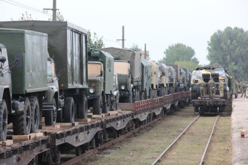 ФОТОРЕПОРТАЖ: Барановичские военнослужащие отправились на учения в Россию