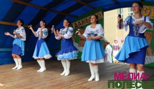 В Лунинецком районе почествовали тружеников села на районных “Дожинках”