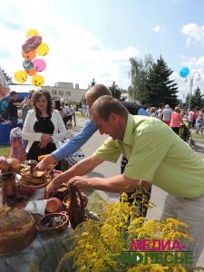 На Столинщине чествовали хлеборобов На Столинщине чествовали хлеборобов