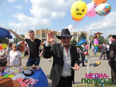 На Столинщине чествовали хлеборобов На Столинщине чествовали хлеборобов