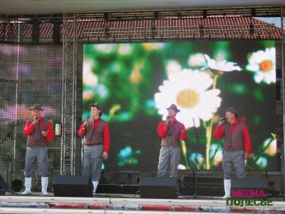 На «Зове Полесья» Лунинетчина удивляла охотничьими утехами времён Радзивилов На «Зове Полесья» Лунинетчина удивляла охотничьими утехами времён Радзивилов