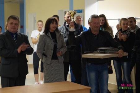 Лунинецкая молодёжь сразилась в районной спартакиаде. Кубок остался у «Гранита» Лунинецкая молодёжь сразилась в районной спартакиаде. Кубок остался у «Гранита»