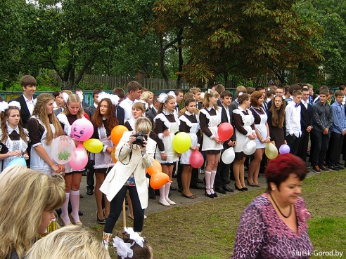 В школах прошли торжественные линейки