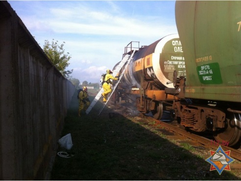 Цистерна с раствором серного ангидрида в серной кислоте разгерметизировалась по дороге на «Светлогорск Химволокно»