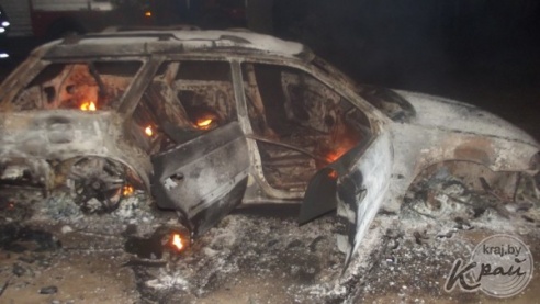Автомобиль «Субару» сгорел 3 сентября недалеко от деревни Сосенка Вилейского района (ФОТО)