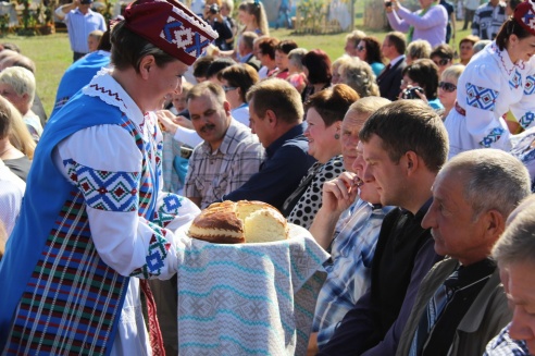 У Навасёлках адзначылі раённае свята ўраджаю