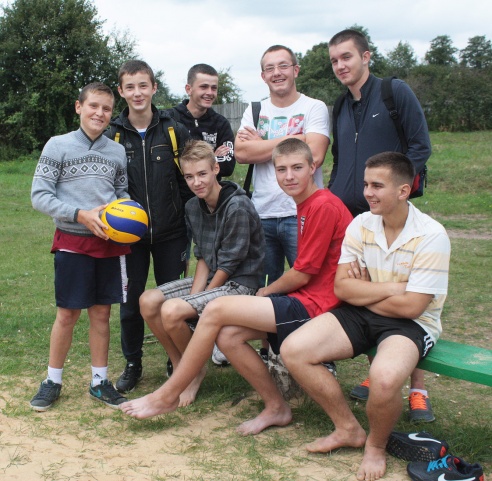 Дождж настрою не перашкода. У мікрараёне шостага гарадка адбылося традыцыйнае свята (+фота)