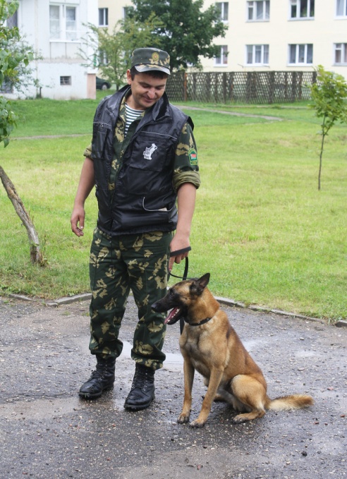 Дождж настрою не перашкода. У мікрараёне шостага гарадка адбылося традыцыйнае свята (+фота)