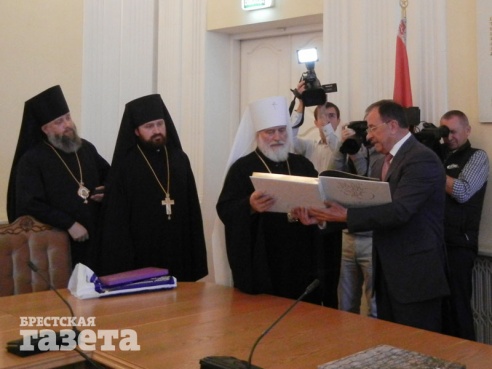 Митрополит Минский и Слуцкий, Патриарший экзарх всея Беларуси Павел приехал в Брест