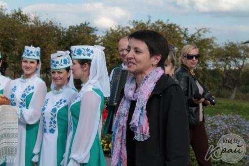 ФОТОФАКТ: Участников российско-белорусского велопробега глубочане встретили хлебом-солью и проводили салютом