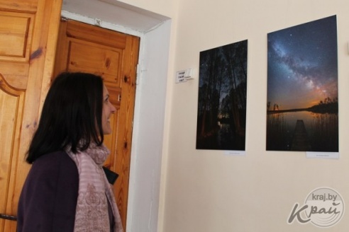 ФОТОРЕПОРТАЖ: 23 сентября в Глубоком открылась фотовыставка астронома Виктора Малыщица