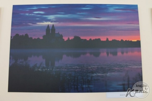 ФОТОРЕПОРТАЖ: 23 сентября в Глубоком открылась фотовыставка астронома Виктора Малыщица