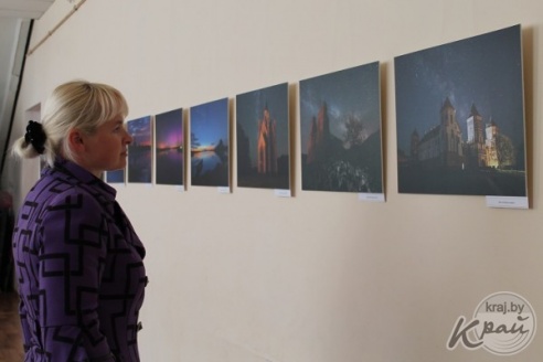 ФОТОРЕПОРТАЖ: 23 сентября в Глубоком открылась фотовыставка астронома Виктора Малыщица