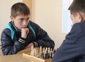 На базе Костюковичской районной государственной гимназии прошло первенство района по шахматам среди детей и подростков по месту жительства 2000-го года рождения и младше (+фото)