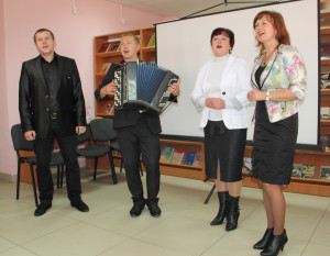 90-летний юбилей отпраздновал коллектив центральной районной библиотеки города Костюковичи(+фото)