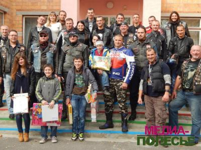 Мотофестиваль «Золотая осень» собрал байкеров из разных уголков Беларуси Мотофестиваль «Золотая осень» собрал байкеров из разных уголков Беларуси