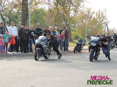 Мотофестиваль «Золотая осень» собрал байкеров из разных уголков Беларуси Мотофестиваль «Золотая осень» собрал байкеров из разных уголков Беларуси