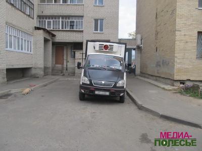 В Лунинце ГАЗель при движении задним ходом сбила пешехода В Лунинце ГАЗель при движении задним ходом сбила пешехода