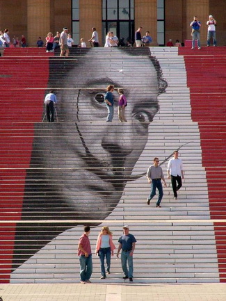 В Могилёве одну из лестниц к Дубровенке превратили в арт-объект