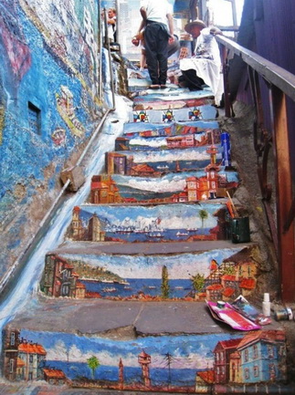 В Могилёве одну из лестниц к Дубровенке превратили в арт-объект